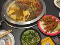 -沸炉重庆老火锅(军事博物馆店)