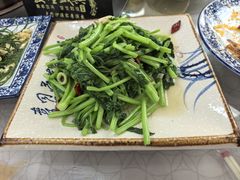 -壹阁胡羊焖饼(特色小吃街店)