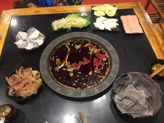 -铜元老码头鳝鱼火锅