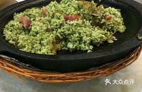 Stir-fried Rice with Leek, Beef and Egg