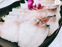 -鲜入围煮花胶鸡海鲜火锅