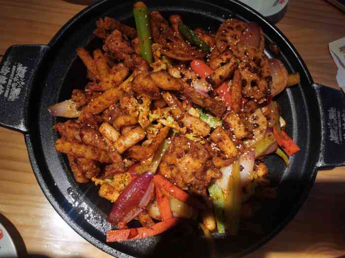 渝蛙馆(八佰伴店)-"来镇江玩,昨天吃了7楼的周二小姐,今天吃.