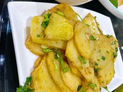 -瑞丰园庭院餐厅·白族传统家常菜