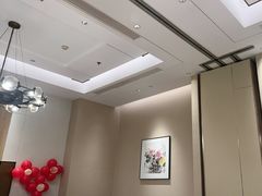 -泓历皇朝酒店(东亭店)