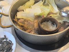 -朴小妹人参鸡汤火锅(长白山万达店)