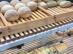 -焙丽拾光(麦凯乐直营店)