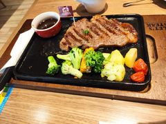 -必胜客(新中纬店)