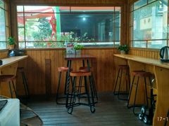 靠窗位-三都土笋冻(海富路步行街店)