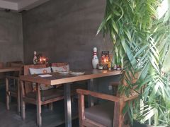 -HIGH FIVE哈福手工汉堡(桂林路店)