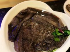 精品鲜毛肚-老茶树山水庭院火锅(126店)