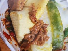 -牛华八婆麻辣烫(龙湖U城店)