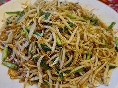 -闯关东东北农家菜(崂山石老人店)