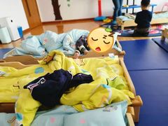 -抱抱熊托育中心(大悦城店)