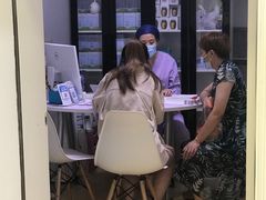-上海大学附属上海和平眼科医院