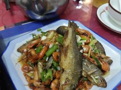 -香猪美食(洛香店)