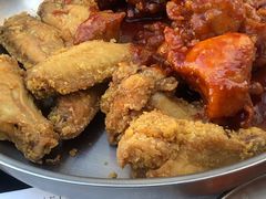 原味炸鸡和酱油鸡双拼-MI WU FACTORY米屋美食工厂餐厅(绿地店)