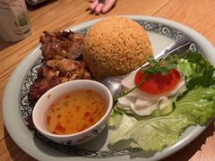 -大头虾越式风味餐厅(光明广场店)