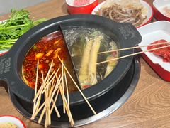 -言玖鲜火锅串串披萨自助(益田假日店)