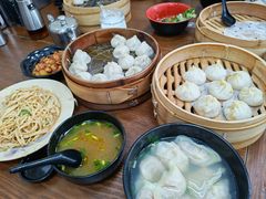 鲜肉小笼包-万寿斋(山阴路店)