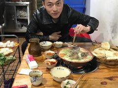 -阿婆情腊排骨火锅(金虹路店)