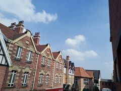 -钟书阁(松江泰晤士小镇店)