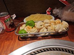 -山河屯铁锅炖(哈西站店)