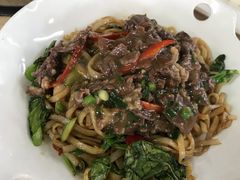 湿炒牛河-华威达牛庄(黄埔大道西店)