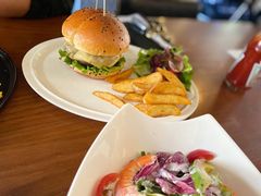 招牌牛肉汉堡-UPPER KITCHEN(延安路店)