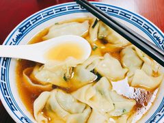 菜肉馄饨-古徽州馄饨店(宝安路店)