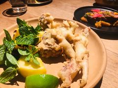 炸软壳蟹配烤凤梨色拉-SHAN山(前滩太古里店)