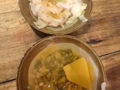 -有红鸡毛店·砂锅菜(抚琴夜市店)