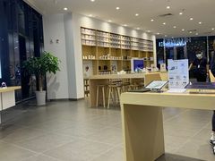 -华为授权体验店(中山公园来福士)