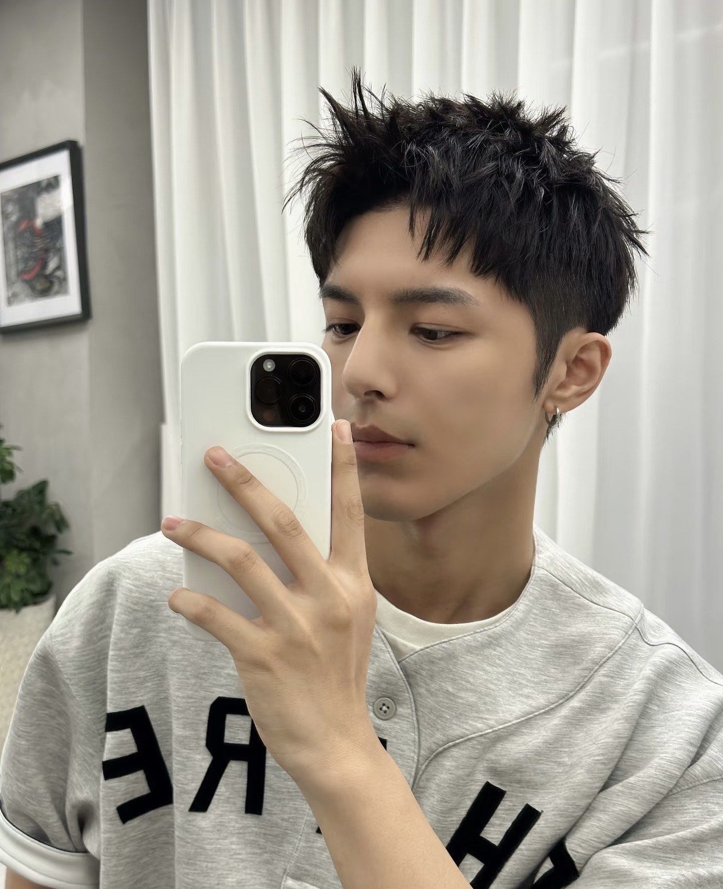 适合发量少的男生发型 男生发型推荐