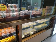 -鲍师傅糕点(百盛西南商都店)