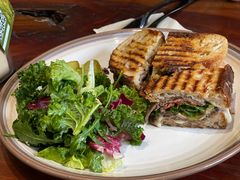 超级牛肉帕尼尼-O'mills Sourdough Bakery&Bistro(永嘉路店)