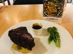-Dampa Seafood Grill - Dubai