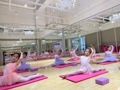 -炫艺舞蹈培训中心(枫尚奥特莱斯店)