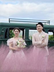 -莫兰迪婚纱摄影