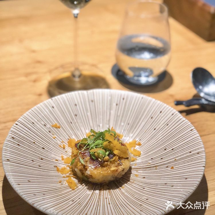 跃•Yuè现代粤菜料理·黑珍珠二钻餐厅