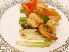 -浅深(世茂滨江精品店)
