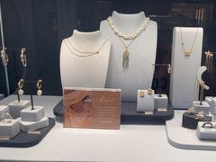 -HEFANG Jewelry何方珠宝(IFS店)
