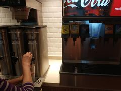 -The Habit Burger Grill 哈比特汉堡(爱琴海店)