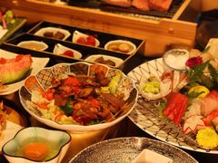 -铭牛烧肉·和牛海鲜自助(高新月牙湖店)