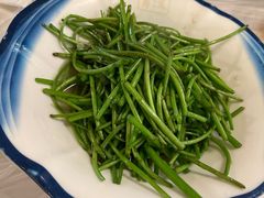 -霄汉牛三鲜湖北砂锅菜(万松园2店)