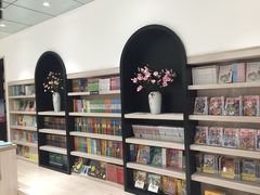 -钟书阁(群光广场店)