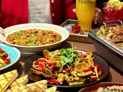 -曼听小寨海鲜烧烤·大连辣炒大王(盖州街店)
