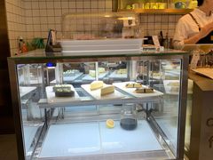 面包甜点陈列柜-KYO COFFEE(胶州路店)