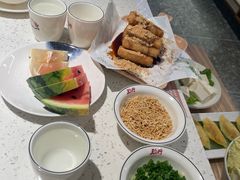-三人行骨头王火锅(长寿店)