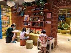 -新华书店(永安路店)