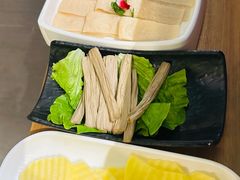 -左庭右院鲜牛肉火锅(浦江欢乐颂店)